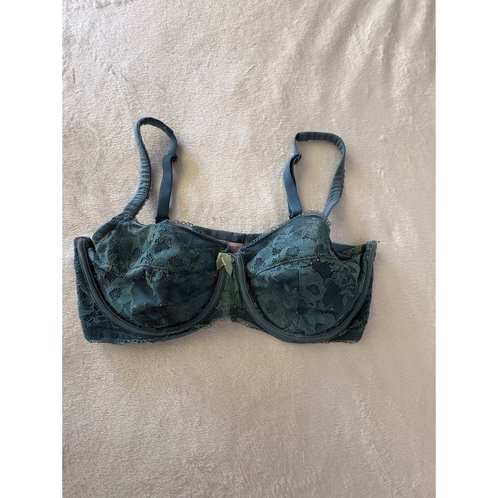 Victorias Secret Body by Victoria Unlined Demi Lace Bra Teal 36DDD‎ Underwire